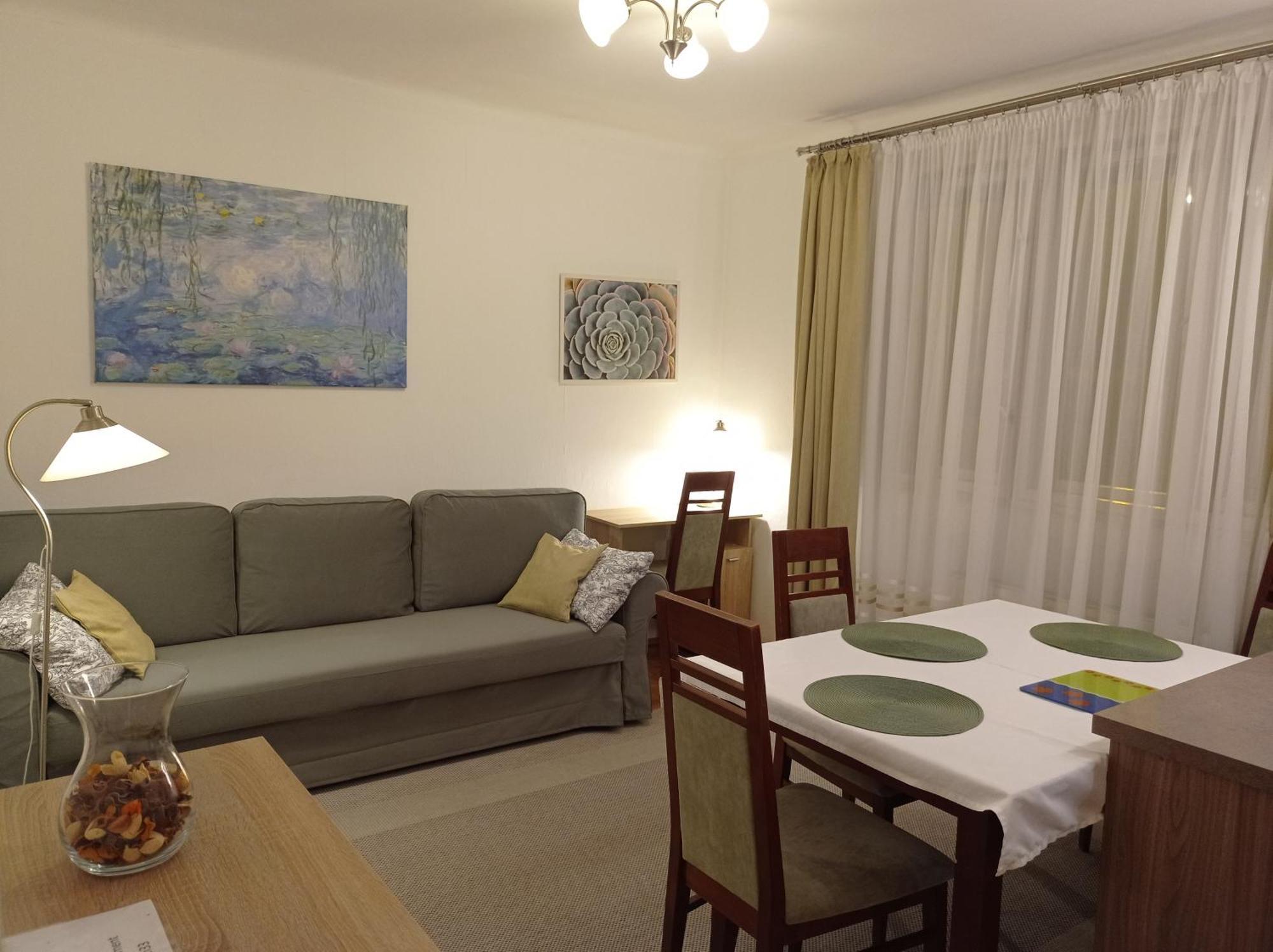 Zsuzsa Apartman Budapest Luaran gambar