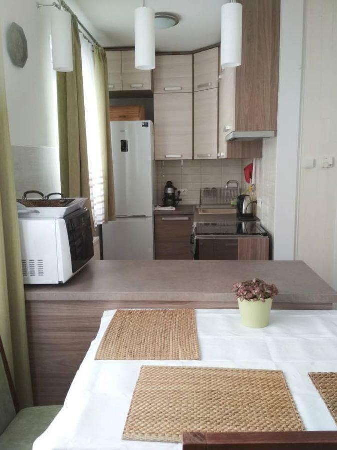 Zsuzsa Apartman Budapest Luaran gambar