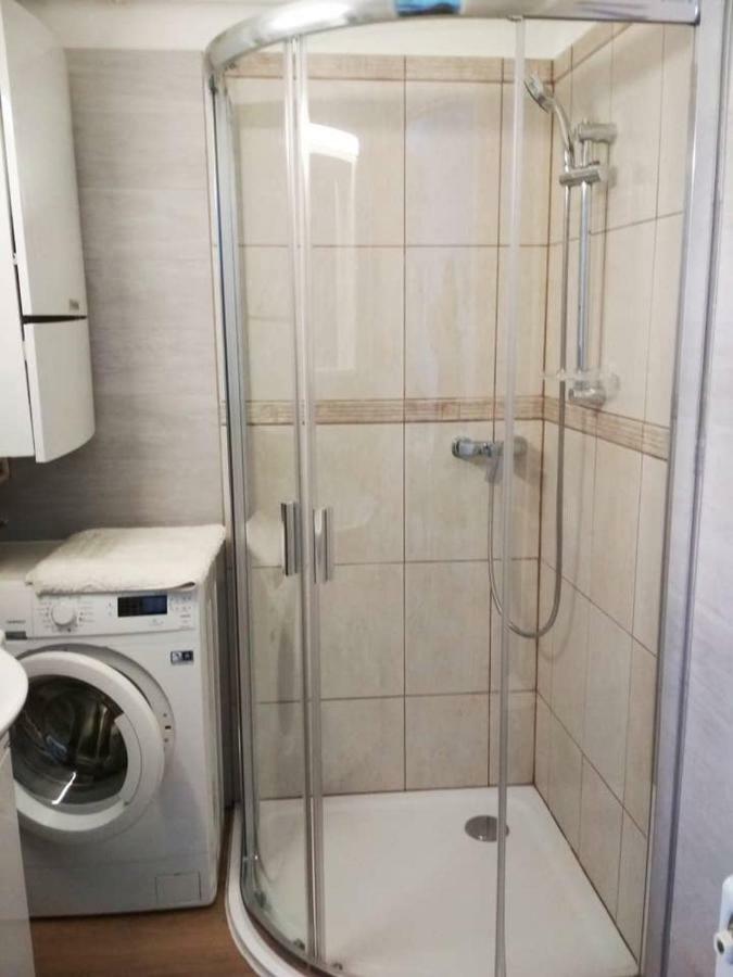 Zsuzsa Apartman Budapest Luaran gambar
