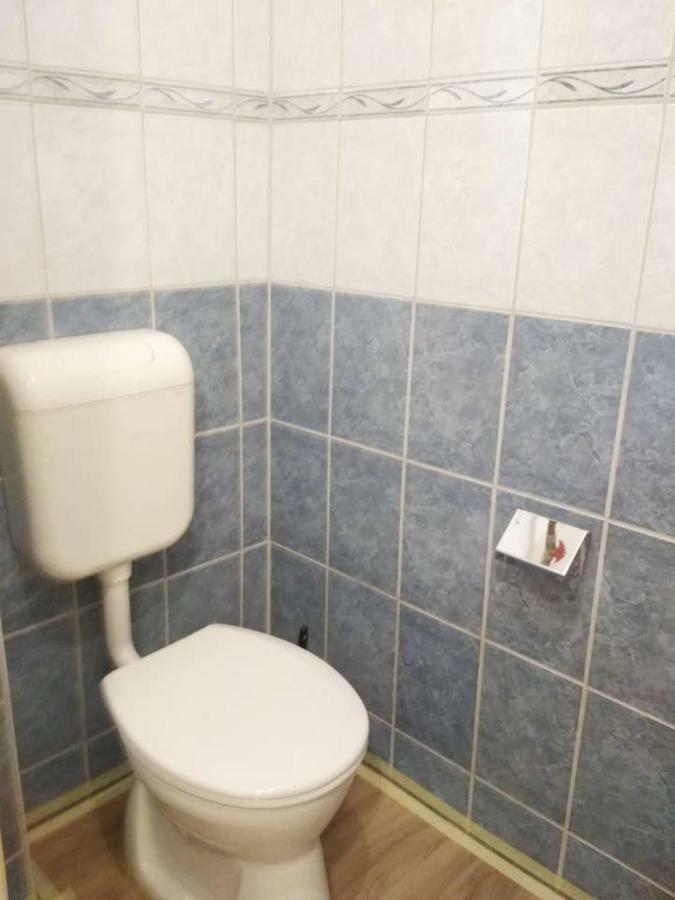 Zsuzsa Apartman Budapest Luaran gambar
